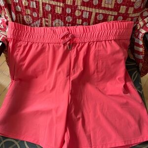 Chicos Zenergy Shorts